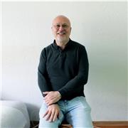 Spanisch-Nachhilfelehrerin mit einem großen Wunsch zu unterrichten und diese schöne Sprache zu lehren.